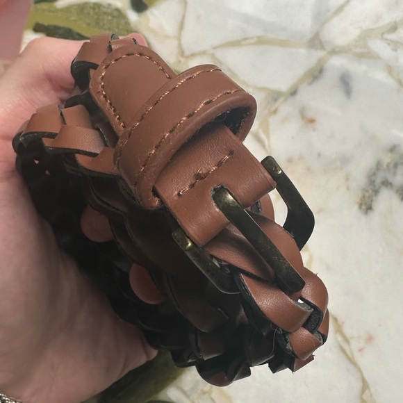 LIKE NEW Smooth Dark Brown Braided Leather Belt - Picture 2 of 9